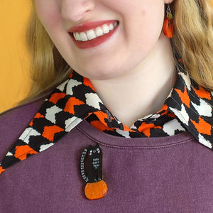 Erstwilder - Pumpkin Time Kitty Brooch (Terry Runyan) (2023) - 20th Century Artifacts