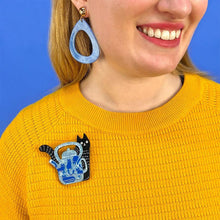 Load image into Gallery viewer, Erstwilder - Mouse Tea Brooch (Terry Runyan) - 20th Century Artifacts